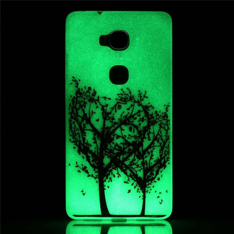 Luminous TPU Phone Case for Huawei Honor 5X/Honor Play 5X - Heart-shaped Tree-5