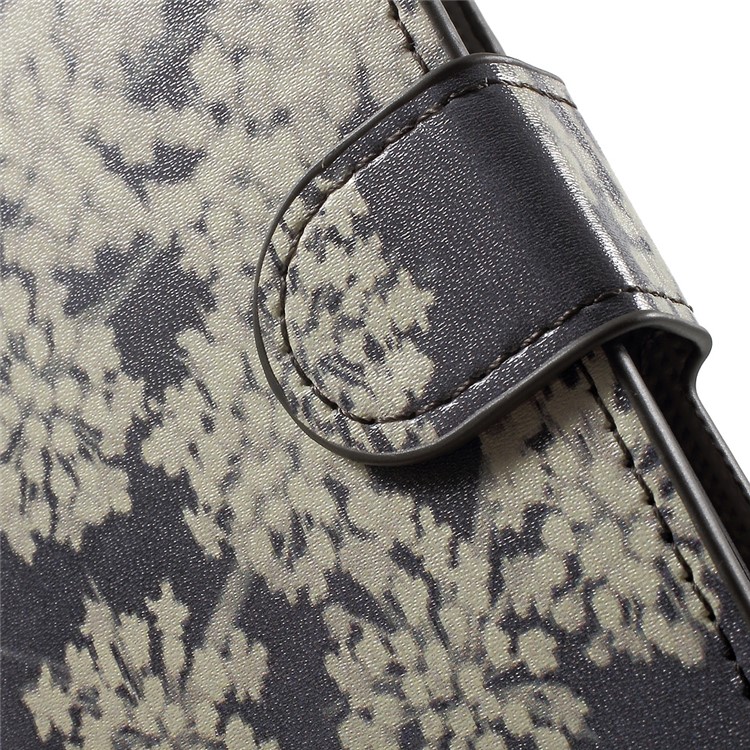 Patterned Leather Magnetic Flip Case for Huawei Honor 8 - White Flowers-7