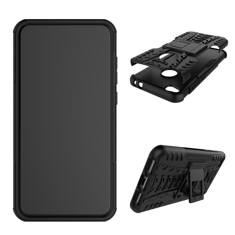 Kickstand PC TPU Hybrid -telefongehäuse Cooles Reifenmuster Für Huawei P8 Lite (2017) / Ehre 8 Lite - Schwarz