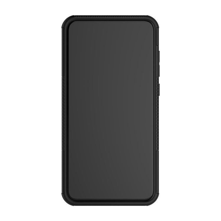 Kickstand PC TPU Hybrid -telefongehäuse Cooles Reifenmuster Für Huawei P8 Lite (2017) / Ehre 8 Lite - Schwarz