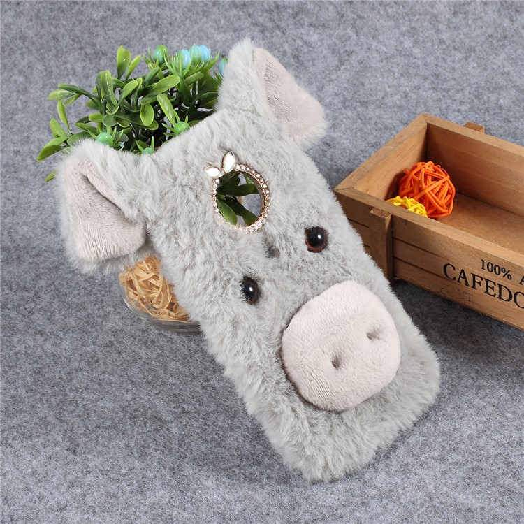 Cute 3D Pig Fluffy Fur Coated Rhinestone TPU Back Case for Motorola Moto G7 Play (EU Version) - Light Grey-2