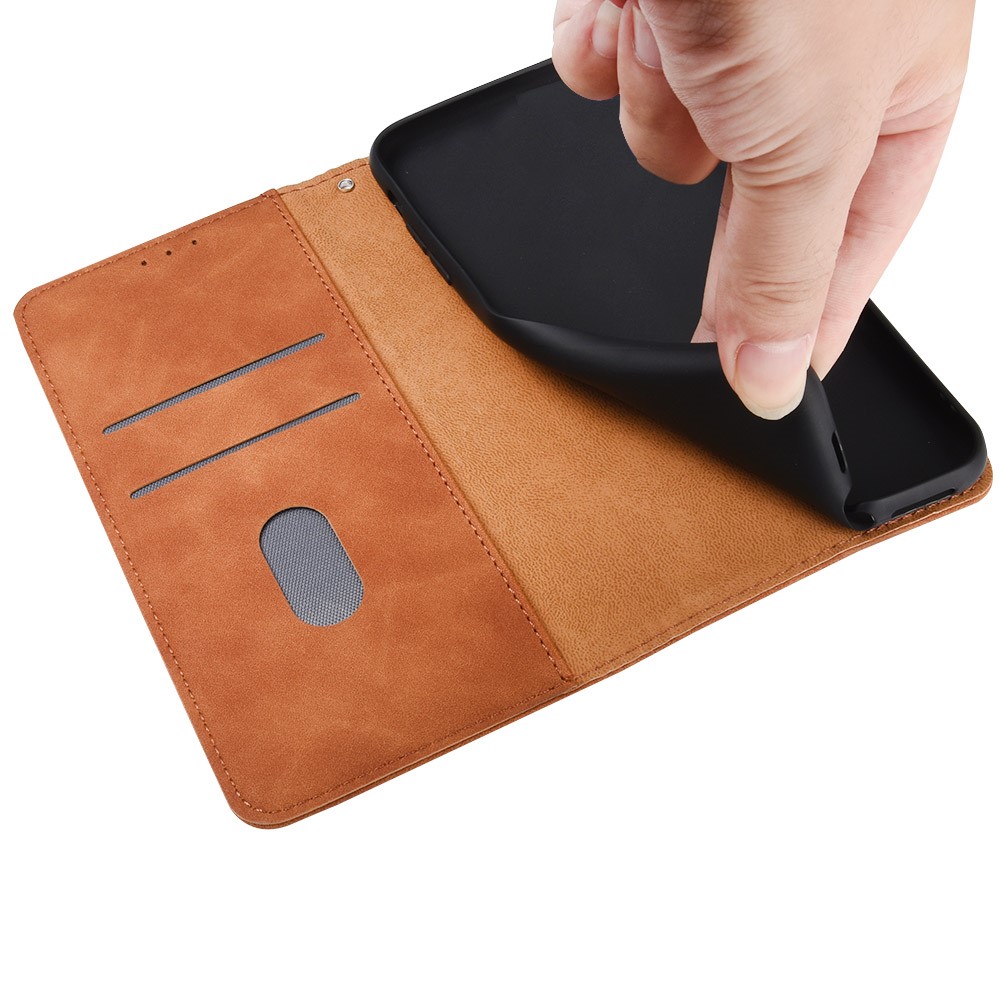 Anti-scratch Splash-repellent Skin-touch Feeling PU Leather + TPU Phone Cover Stand Wallet Shell Mobile Phone Case for Motorola Moto G200 5G - Brown-7