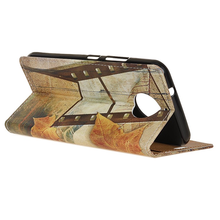 Patterned Leather Wallet Phone Cover for Motorola Moto E4 Plus - Eiffel Tower and Maple Leaves-4