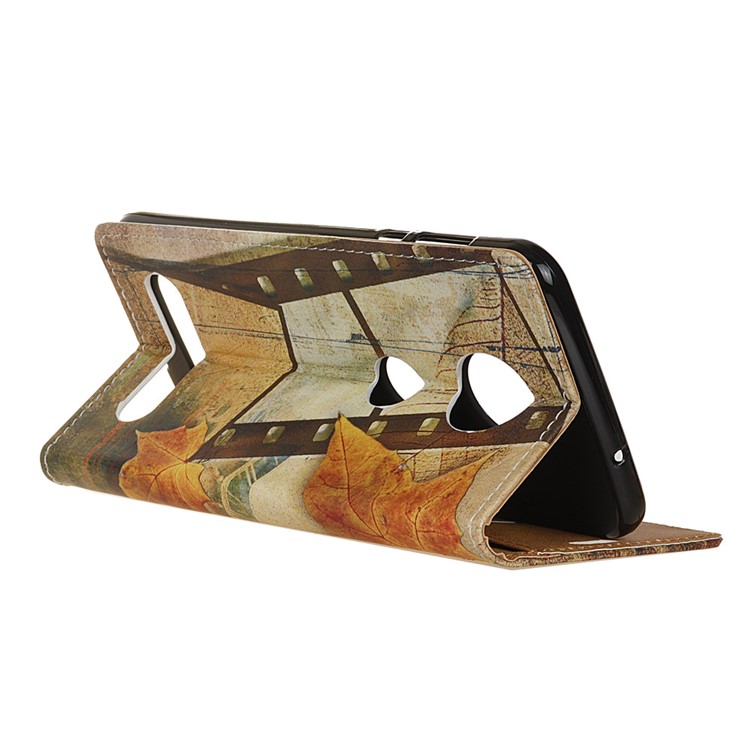 Pattern Printing Leather Wallet Case with Stand for Motorola Moto Z Force 2017 - Eiffel Tower and Maple Leaves-4