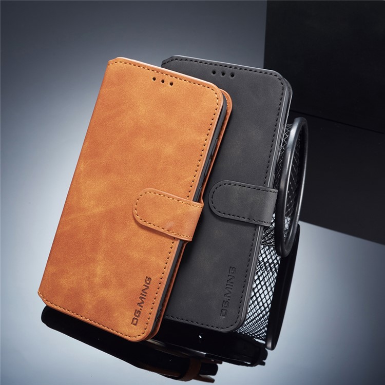 Dg. Ming Retro Style Leather Cartet Case Para Xiaomi Pocophone F1 / Poco F1 na Índia - Preto