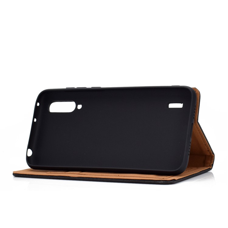 Pattern Printing Leather Stand Case with Card Slots for Xiaomi Mi CC9e / Mi A3 - Spaceman-3
