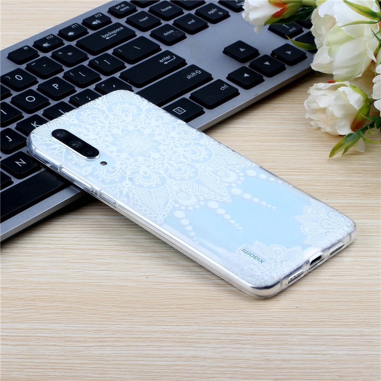 Embossed Pattern TPU Case for Xiaomi Mi CC9e/Mi A3 - White Malanda Flowers-7