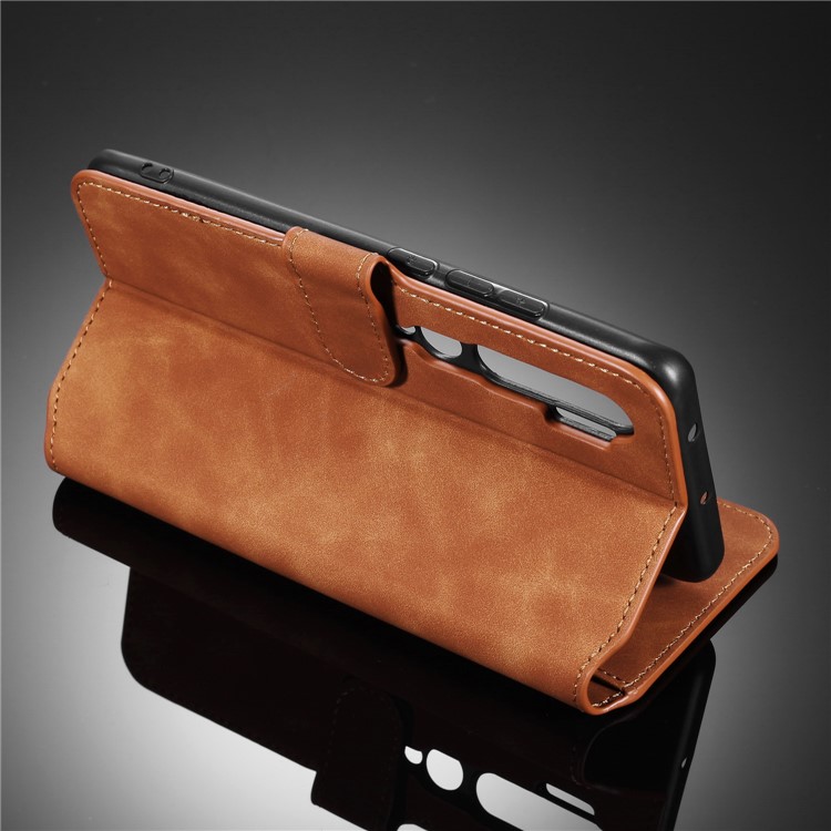 DG.MING Retro Leather Case for Xiaomi Mi Note 10/CC9 Pro - Brown-14