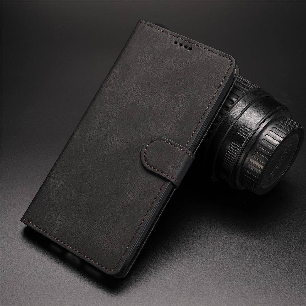 Magnetic Classic Style PU le Cuir Portefeuille Case de Boîtier Anti-rayures Couverture de Téléphone de Protection Complète Avec Sangle Pour Xiaomi Redmi Note 11 Pro 5G (chine) (mediatek) / Note 11 Pro + 5G - le Noir