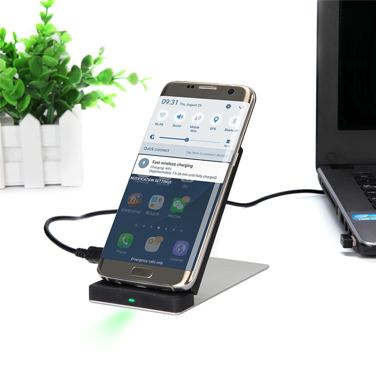 KL01 Portable Fast Wireless Charger QI 1.2 Standard Wireless Charging Charger with Stand for Samsung Galaxy S6 edge / LG G4 etc. - Black-8