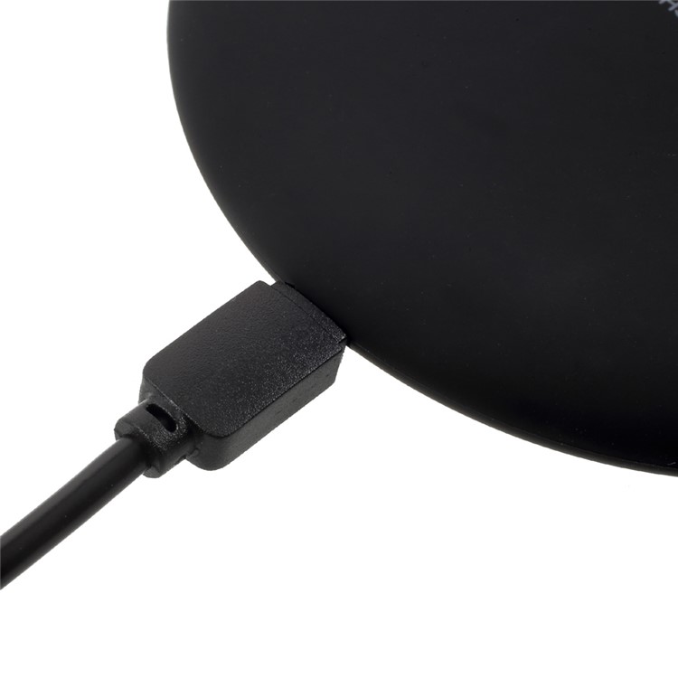Modische Runde Form Tragbare Qi Standard Wireless Ladegerät Modische Runde Form Tragbare Qi Standard Wireless Ladegerät