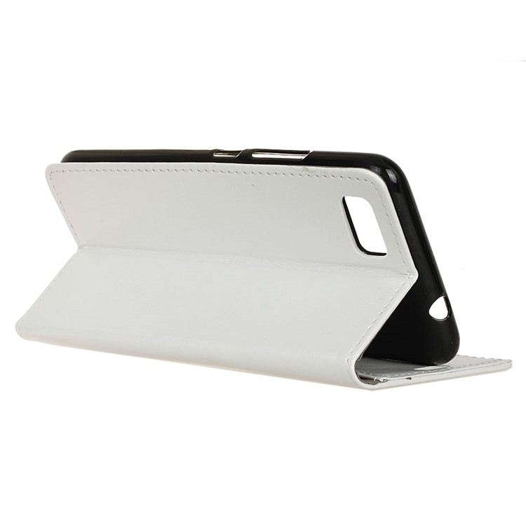 Crazy Horse Stand Wallet Magnetic Leather Cell Phone Cover for BlackBerry Motion - White-4
