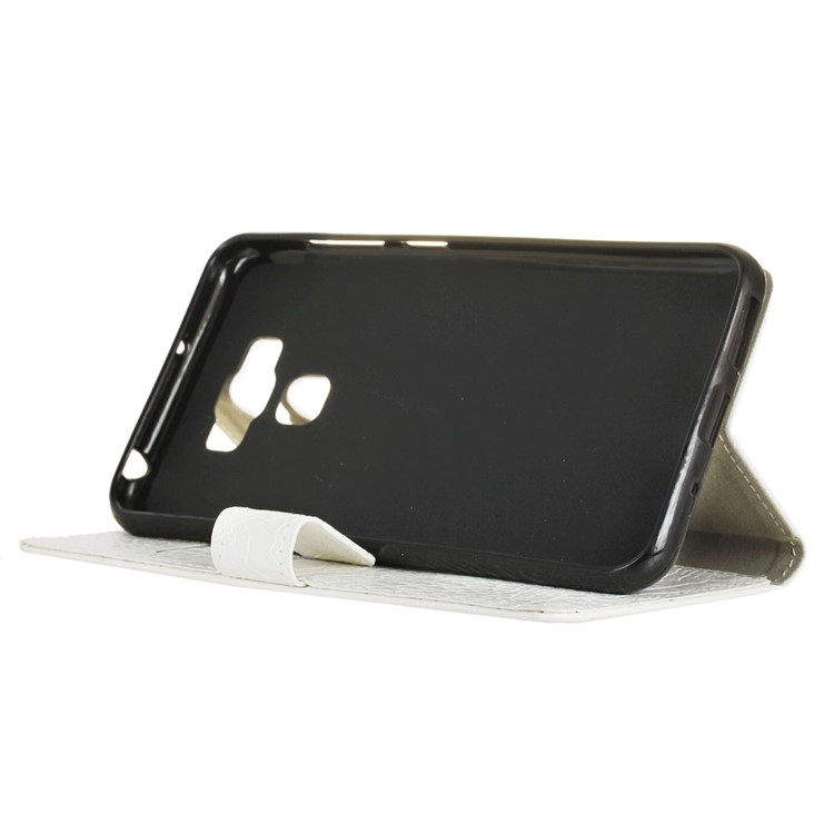 Crocodile Texture Leather Wallet Flip Case for Asus Zenfone 3 Max ZC553KL - White-4