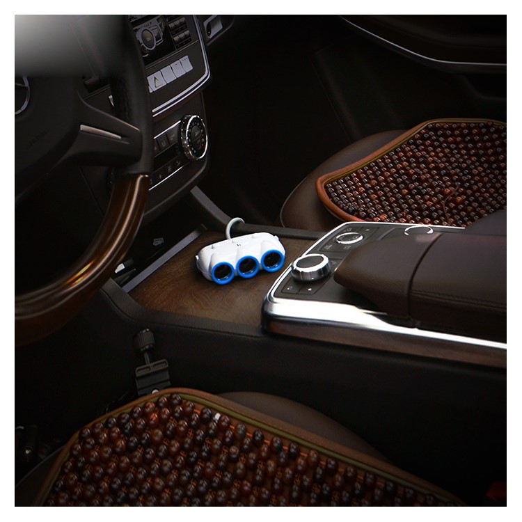 HOCO C1 3-Way Car Cigarette Lighter Socket Splitter with USB Port-5