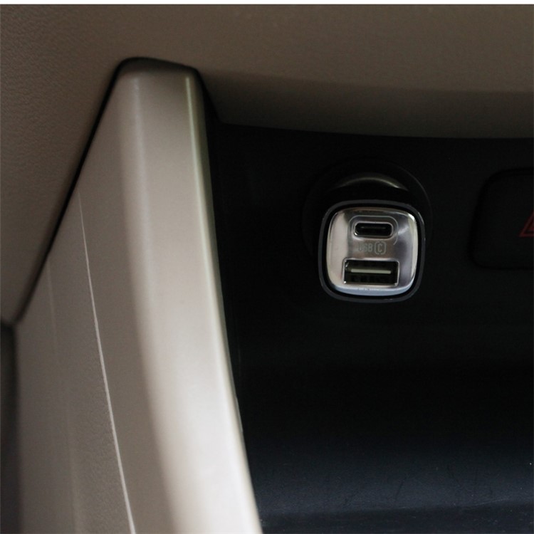 MOMAX 5V 5.4A Dual USB Type-C Car Charger for iPhone iPad Samsung - Black-8