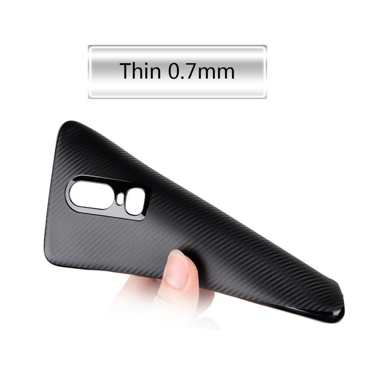 Weicher TPU Rückseiten-Telefonkasten Der Kohlenstofffaserbeschaffenheit Für Oneplus 6 - Schwarz-13