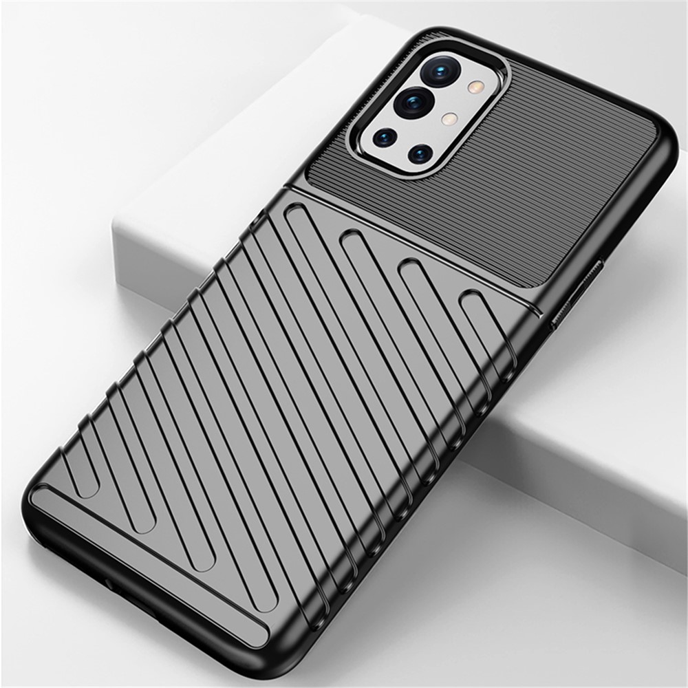 Base TPU de Textura de la Serie Thunder Para la Cubierta de Teléfono Móvil Suave de OnePlus 9R - Negro