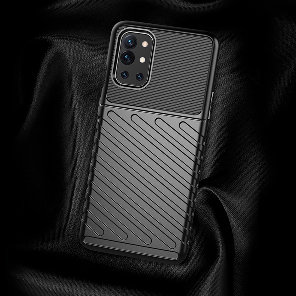 Base TPU de Textura de la Serie Thunder Para la Cubierta de Teléfono Móvil Suave de OnePlus 9R - Negro