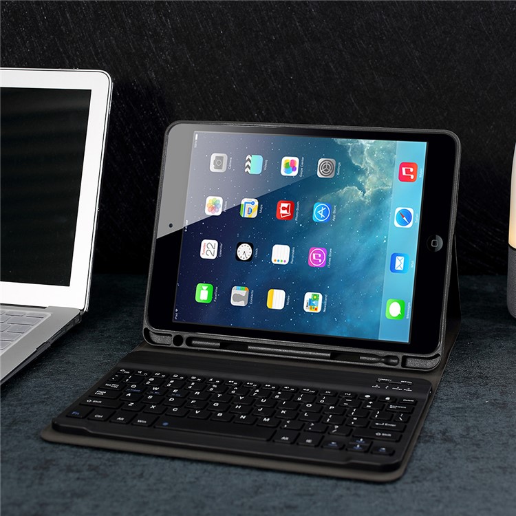 2 in 1 Bluetooth Keyboard with Leather Tablet Stand Case for iPad Pro 11-inch - Black/Pink-22