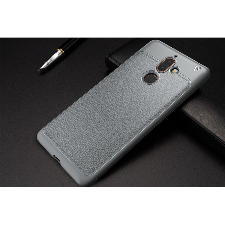 La Cubierta Móvil TPU Revestida De TPU De La Serie Gentry IVSO Para Nokia 7 Plus - Plata-7