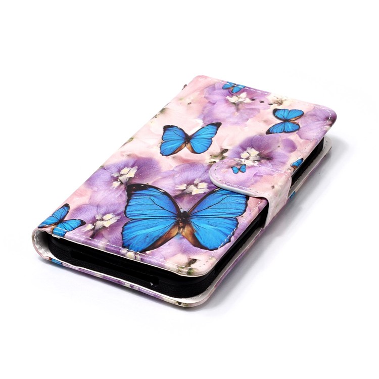 Borboletas Azuis E Flor - Estampado Em Relevo Carteira De Couro Universal Phone Case Para Iphone 8 Plus / Galaxy J7 (2018)-3