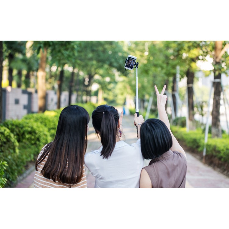 REMAX P5 3.5mm Wire Control Foldable Extendable Selfie Stick - Gold Color-15