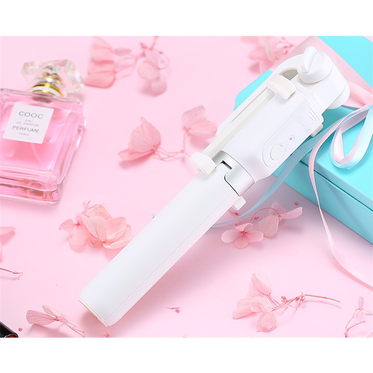 REMAX P9 Portable Bluetooth Selfie Stick with 2-in-1 Design, Tripod with Wireless Remote Shutter - White-2
