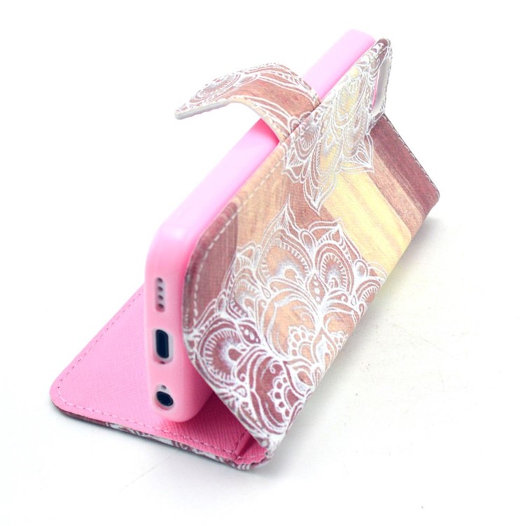 Henna Mandala Pattern Leather Stand Cover for iPhone 5c-6