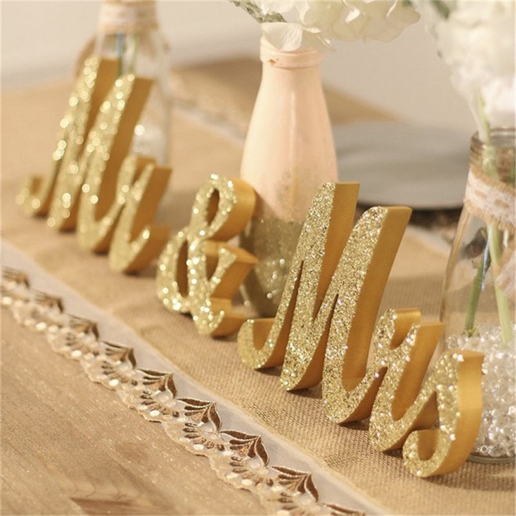Sig & Sig.ra Segni Set Di Decorazioni Per Lettere Da Sposa Innamorate - Oro-5