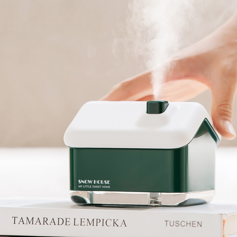 300ml Creative Snow House Humidifier USB Rechargeable Mini Diffuser Fine Mist Sprayer Night Light - Green-2