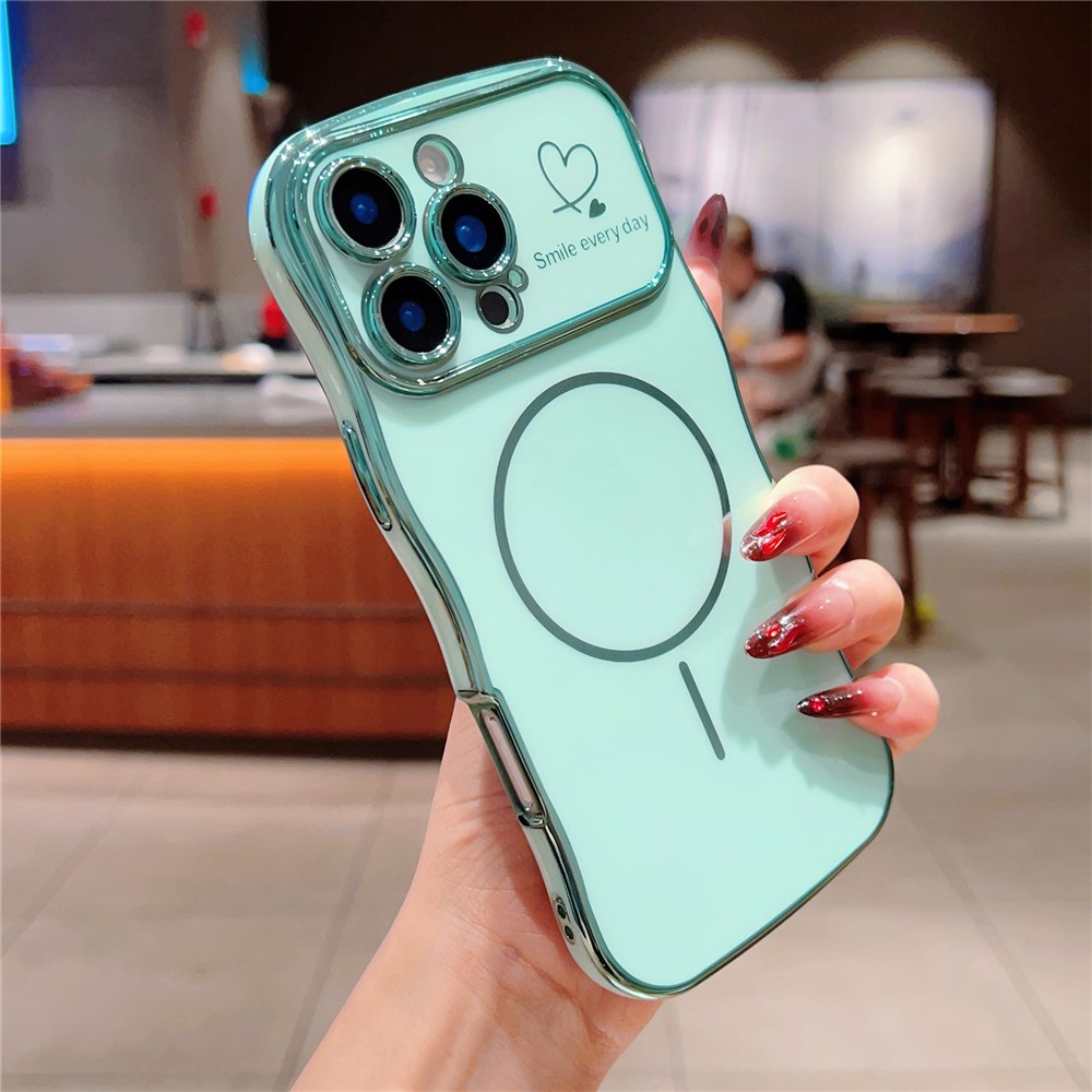 For iPhone 16 Pro Max Magnetic Case Electroplating Wave Edge TPU Phone Cover Heart Pattern - Green