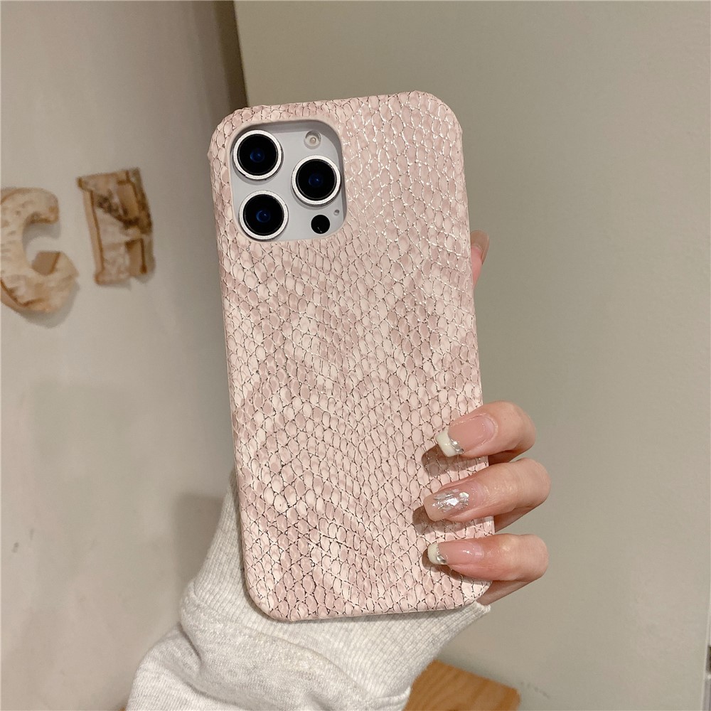 For iPhone 15 Pro Case Gold Thread Lacquered Snake Texture PU + PC Phone Back Cover - Light Pink