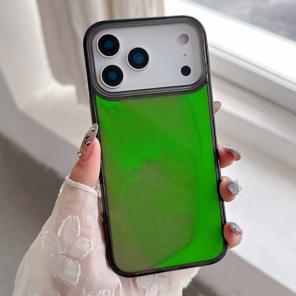 For iPhone 17 Pro Case Glow in the Dark Liquid Quicksand PC + TPU Phone Cover - Green