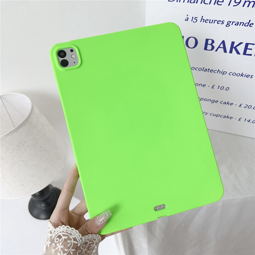 For iPad Pro 11 (2025) / 11 (2024) Case Skin-Touch Soft TPU Tablet Protective Cover - Fluorescent Green