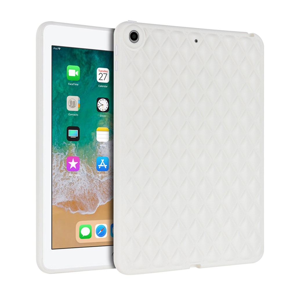 For iPad 9.7-inch (2017) / (2018) Back Cover Soft TPU Rhombus Pattern Tablet Case - White