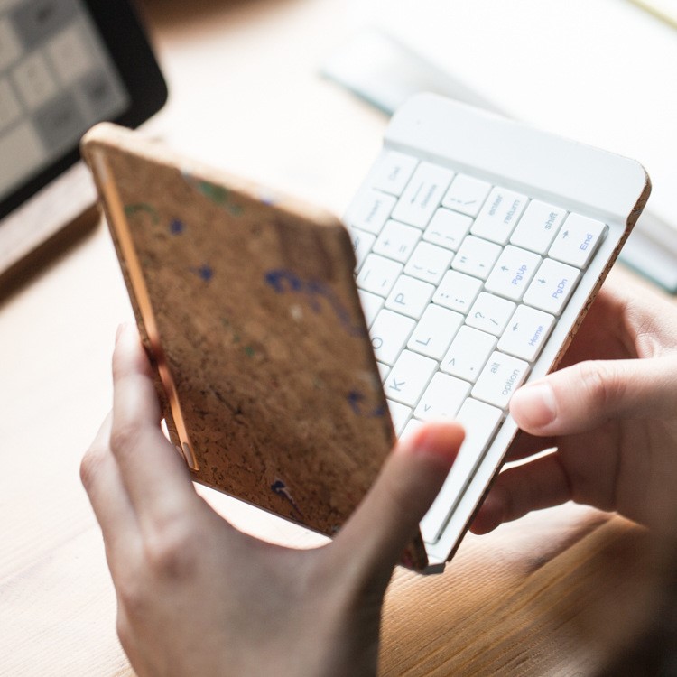 Ultra-thin Rechargeable Folding Bluetooth Wireless Keyboard for IOS Android Phones Tablets - White / Wood Texture-6
