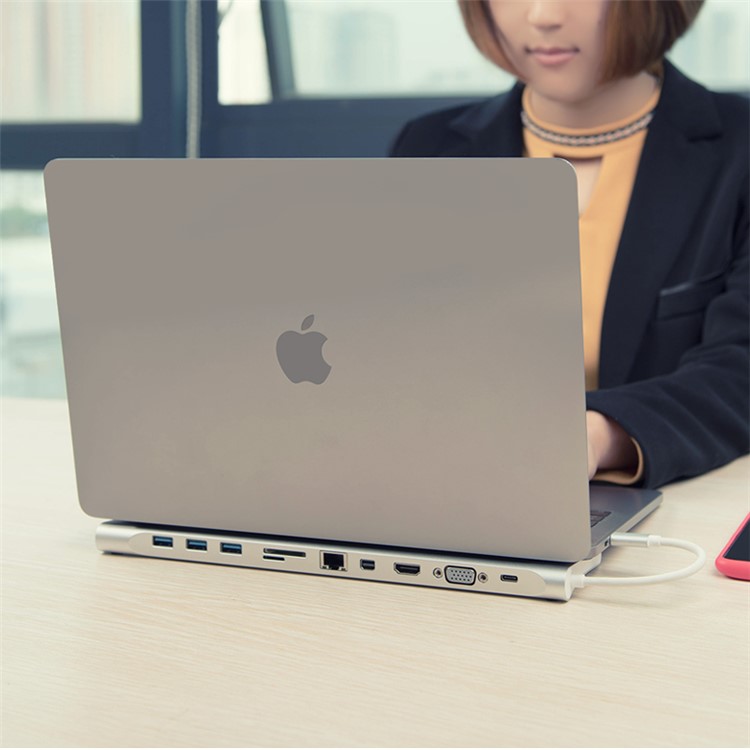 WIWU Apollo 11 in 1 USB Type-C Hub Multiple Ports Docking Station with USB3.0/HDMI/VGA/DP/RJ45/SD Card/3.5mm Jack - Silver-4