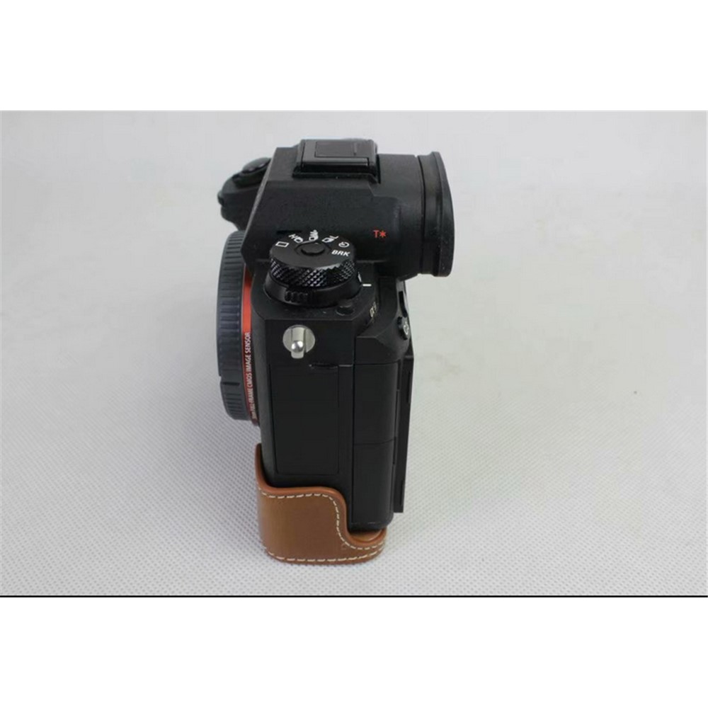 Half Camera PU Leather Protective Shell for Sony ILCE-9 / A9 / A7RM3 A7RIII - Brown-8