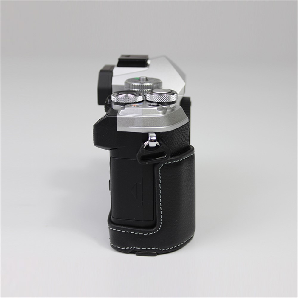 Genuine Leather Half Bottom Camera Protective Case Bag for for Olympus E-M5 Mark III - Black-3