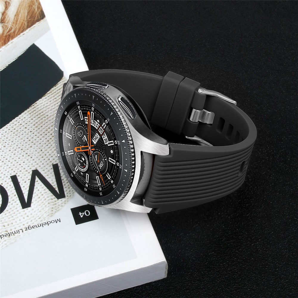 Vertical Stripe Texture Silicone Wrist Strap for Samsung Galaxy Watch 46mm - Black-4