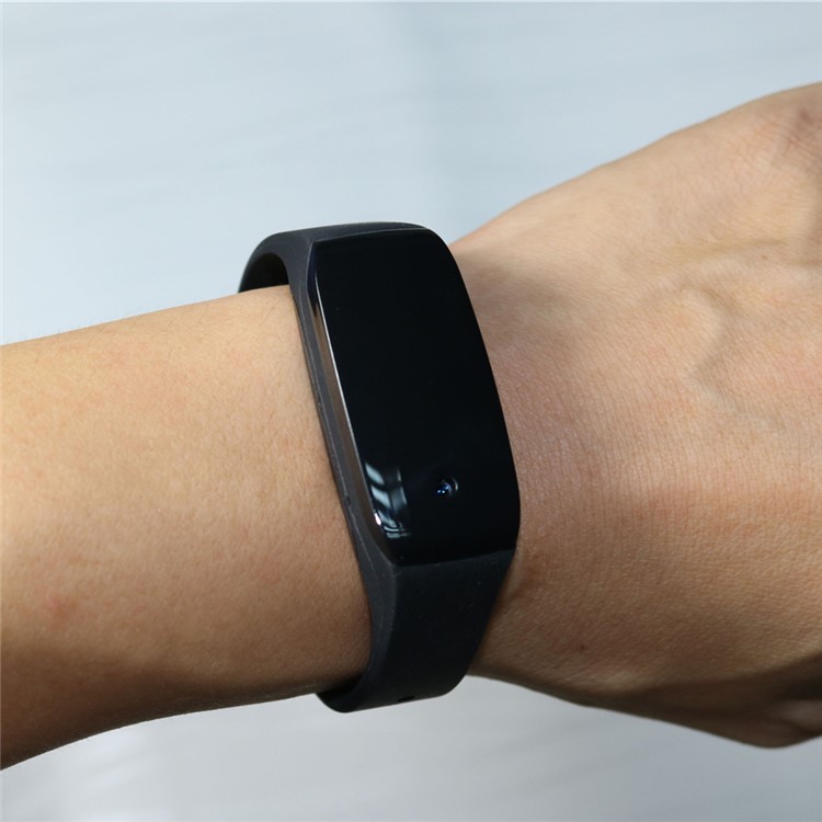 K18 Wearable Sport Bracelet with HD 1080P Hidden Camera Support 32G TF Card - Black-7