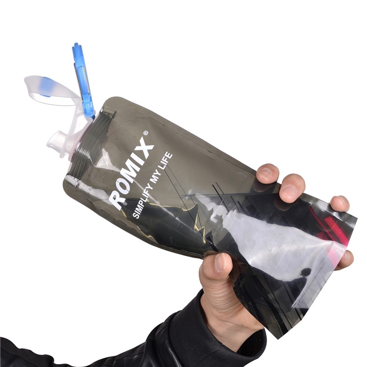 ROMIX RH45 Foldable Sports Water Bottle 0.7L Drinking Bottle with Carabiner for Travel - Black-5