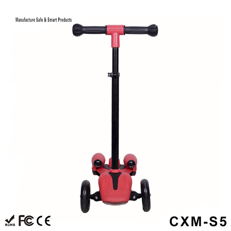 CXM-S5 10KM/H Speedy 4.5 inch Wheel USB Powered Spray Kick Scooter for Kids (CE, RoHS) - Red-2