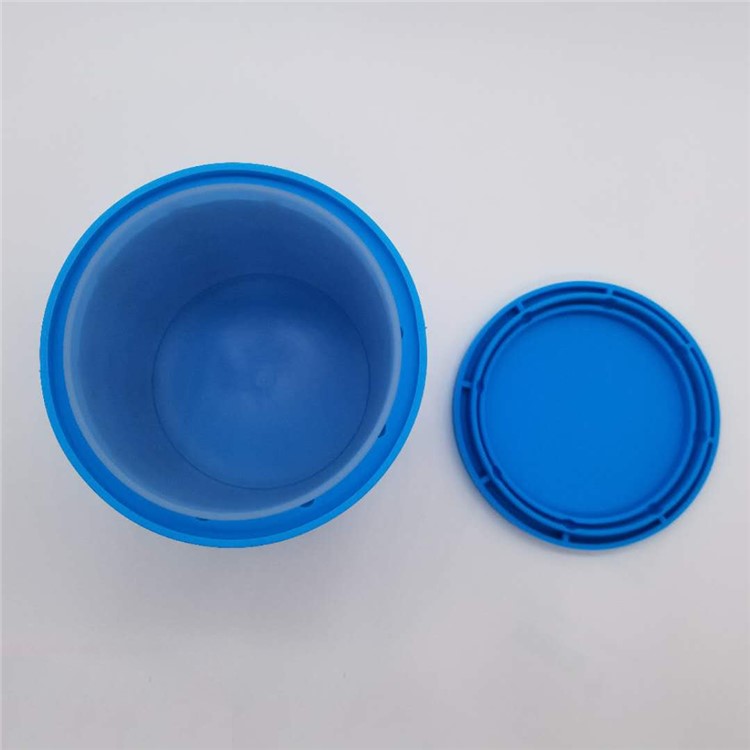 Soft Silicone Ice Cube Maker Ice Genie Space Saving Drink Holder Ice Bottle - Blue / Size: L-6