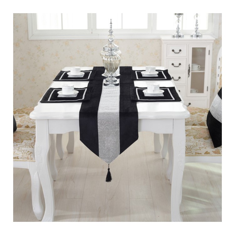 2 PCS/Lot High-end Modern Diamonds Decor Polyester Fiber Dining Placemats, Size 30 x 40cm - Black-5
