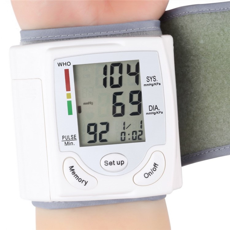 CK-101S Blood Pressure Wrist Monitor Accurately Detects Blood Pressure Heart Rate and Irregular Heartbeat-2