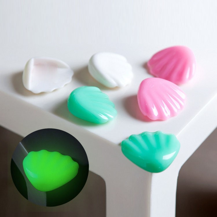 2PCS/Lot Luminous Shell-Shaped Baby Table Corner Cover Edge Bumper Safety Guards - White-2