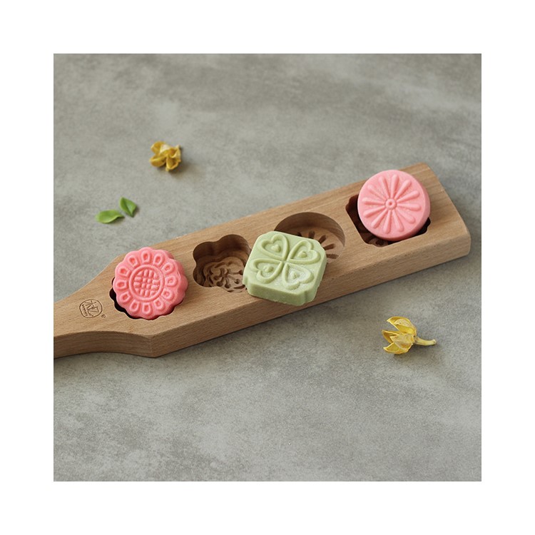 4 Flowers Wooden DIY Mooncake Molds Pumpkin Pie Green Bean Cake Muffin Cups-4