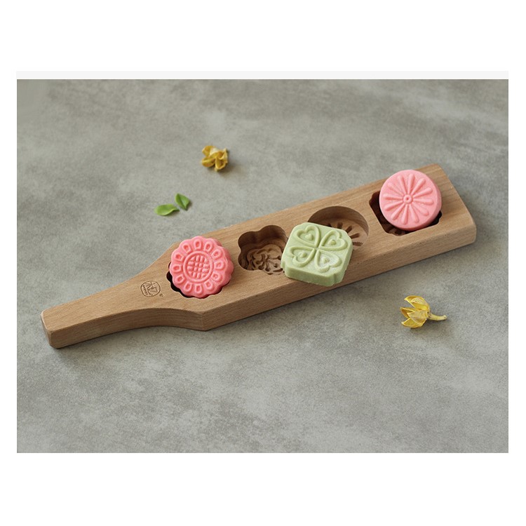 4 Flowers Wooden DIY Mooncake Molds Pumpkin Pie Green Bean Cake Muffin Cups-6