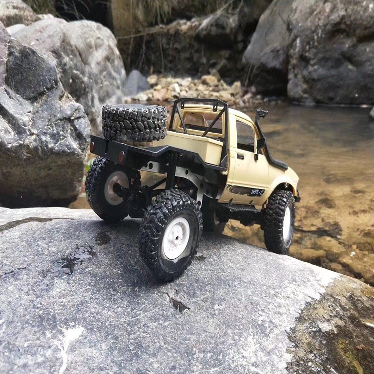 Off Road 1/16 Scale 2.4G Remote Control Car 4CH RTR 4WD RC Car Toy - Yellow-4